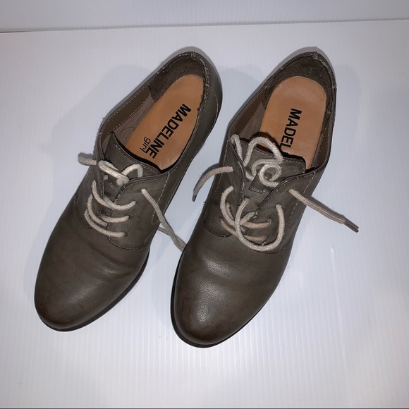 Madeline Girl Weathered Grey 2 Inch Ankle Heels Size 8.5 - Picture 3 of 5